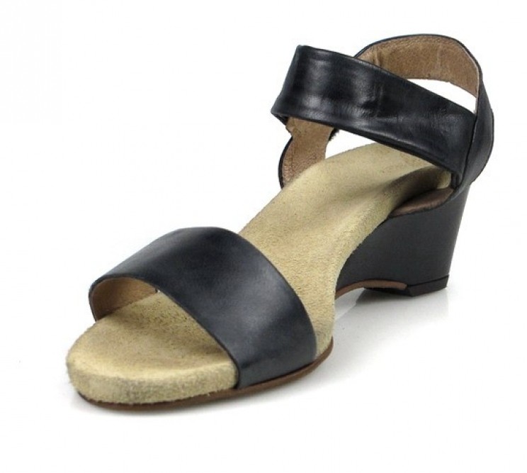 sandalias negras de cuña .u443
