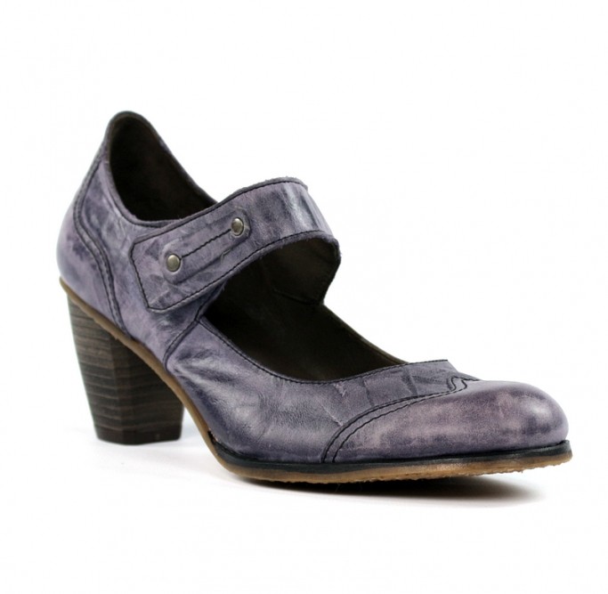 Zapato azulado.u743